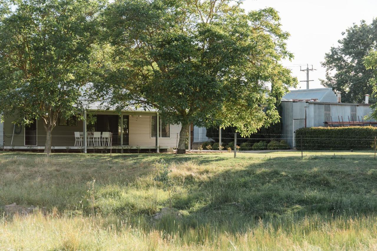 Walnut Tree Cottages Whorouly Bagian luar foto