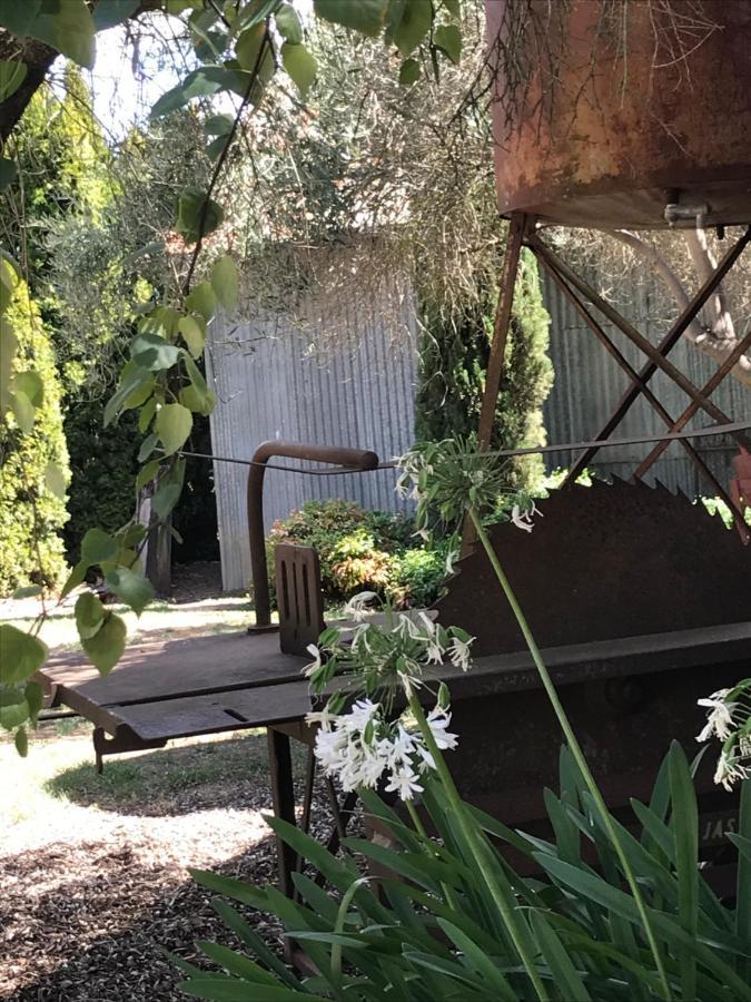 Walnut Tree Cottages Whorouly Bagian luar foto